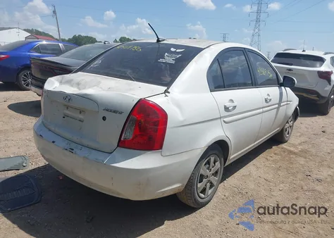 2010 Hyundai Accent Gls z USA, uszkodzony, nr VIN KMHCN4AC7AU499528